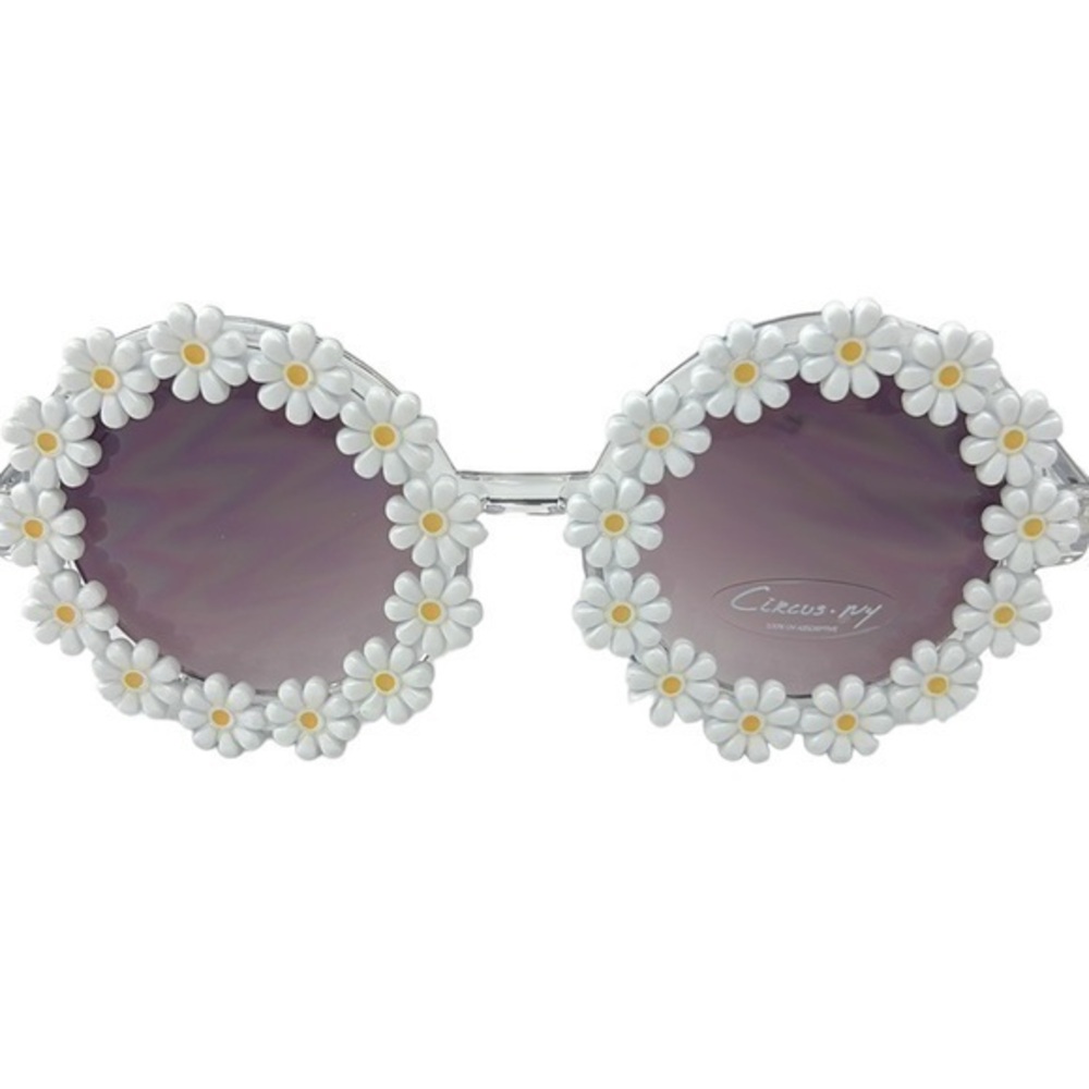 Circus NY - ‘Daisies’ Sunglasses. NWT Firm! No offers please!